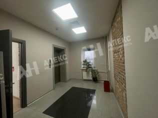 Аренда помещения свободного назначения 952 м²