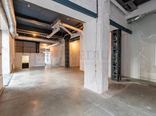 Аренда помещения свободного назначения 221 м²