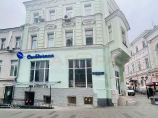 Аренда торгового помещения 369.7 м²
