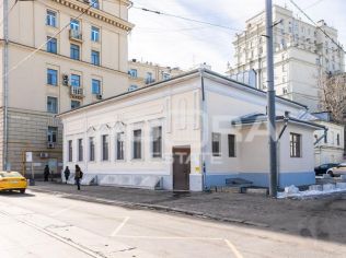 Аренда торгового помещения 628 м²