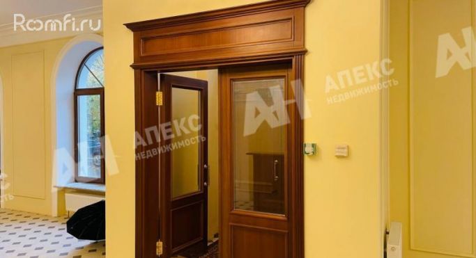 Продажа офиса 2160 м², улица Чистова - фото 1