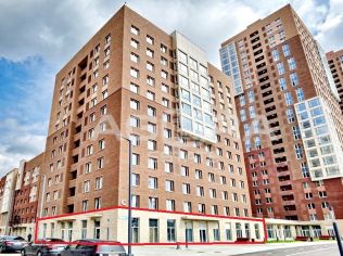 Продажа торгового помещения 848.9 м²