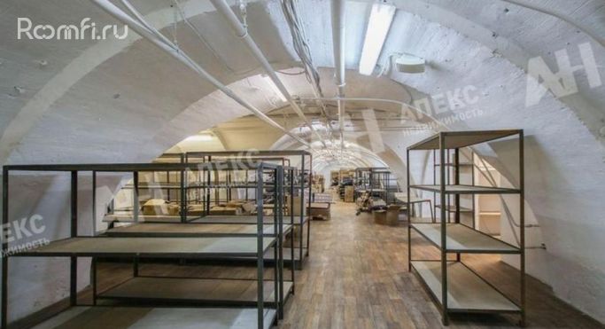 Аренда склада 447 м², Комсомольская площадь - фото 1