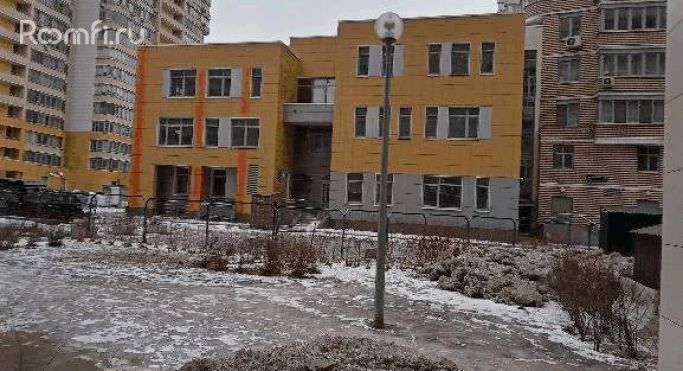 Продажа помещения свободного назначения 4040.9 м², улица Мельникова - фото 1