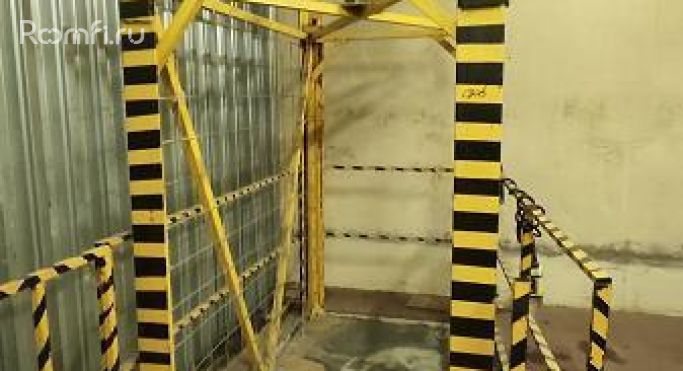 Аренда склада 422 м², Котляковская улица - фото 1