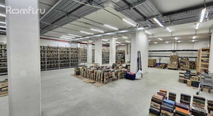 Аренда склада 735 м², улица Архитектора Власова - фото 1
