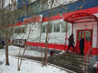 Аренда торгового помещения 377 м²