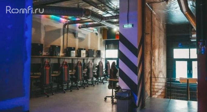 Продажа торгового помещения 184 м², улица Покрышкина - фото 1