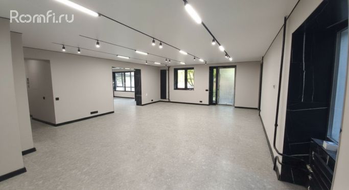 Продажа помещения свободного назначения 154.8 м², улица 26 Бакинских Комиссаров - фото 1