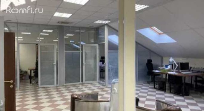 Аренда офиса 148 м², улица Россолимо - фото 1