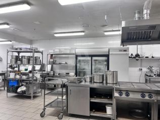 Аренда помещения свободного назначения 614 м²