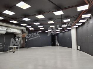 Аренда помещения свободного назначения 157 м²