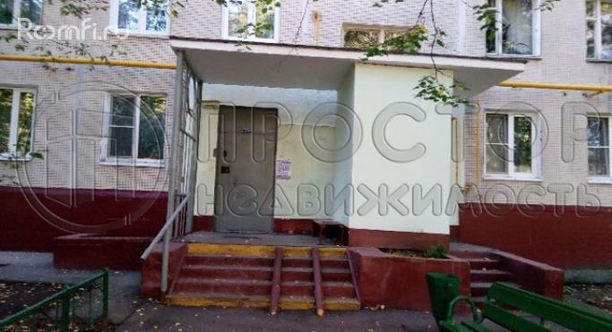 Продажа помещения свободного назначения 32.5 м², Уральская улица - фото 1