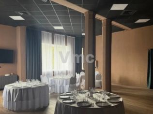 Аренда помещения свободного назначения 242 м²