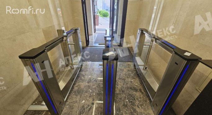 Аренда офиса 372 м², улица Орджоникидзе - фото 3