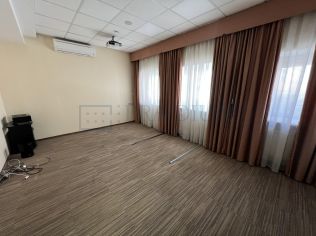 Аренда офиса 742 м²