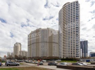 Продажа помещения свободного назначения 1630 м²