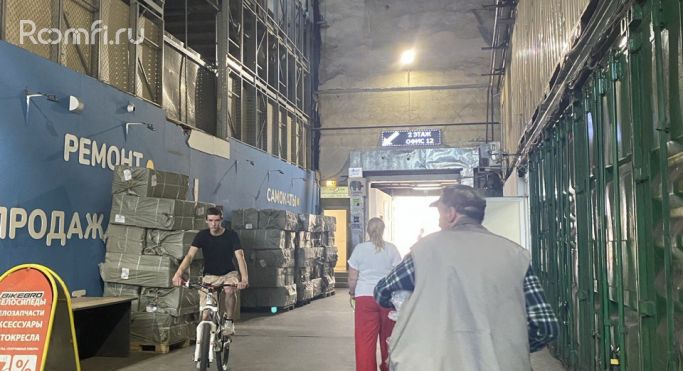 Продажа склада 3181.8 м², Электродная улица - фото 1