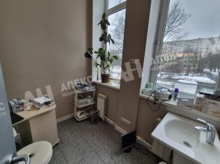 Аренда помещения свободного назначения 161 м²