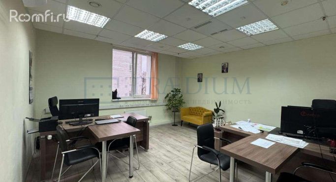 Аренда офиса 951 м², Вятская улица - фото 2