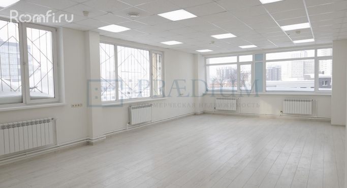 Аренда офиса 372 м², улица Орджоникидзе - фото 2