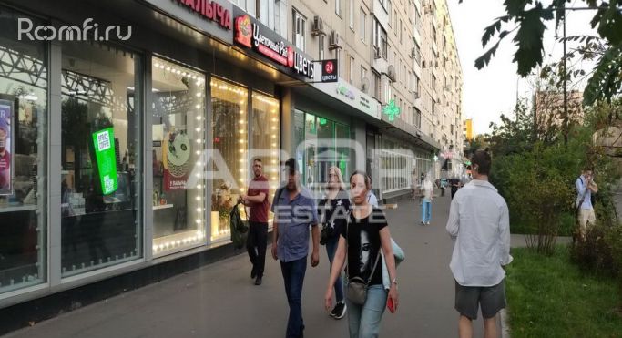 Аренда торгового помещения 63.8 м², Планерная улица - фото 1