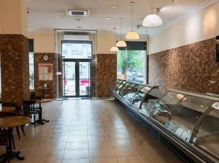 Аренда торгового помещения 241 м²