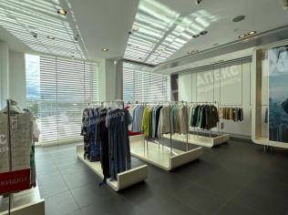 Аренда торгового помещения 1700 м²