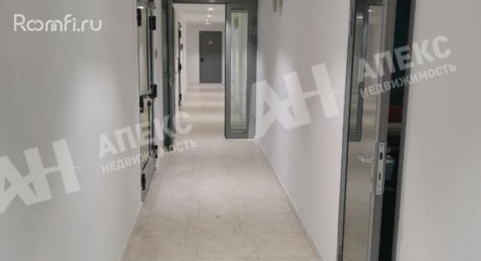 Аренда офиса 989 м², улица Академика Варги - фото 1
