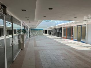 Аренда помещения свободного назначения 1690 м²