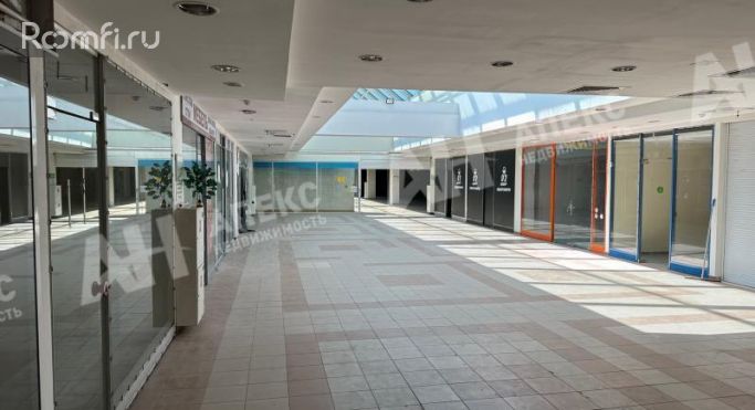 Аренда помещения свободного назначения 1690 м², Часовая улица - фото 1