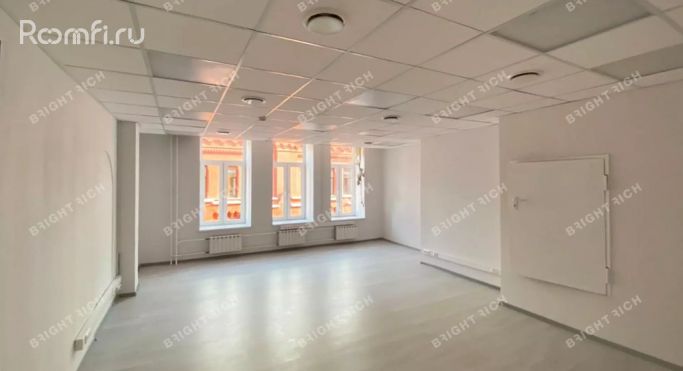 Продажа офиса 815 м², Новая площадь - фото 2