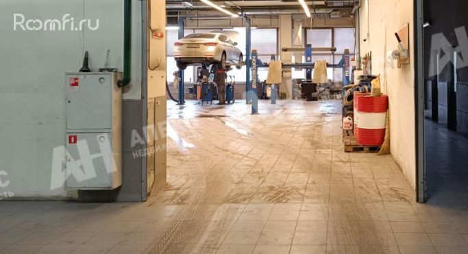 Аренда помещения свободного назначения 1000 м², улица Лобачевского - фото 1