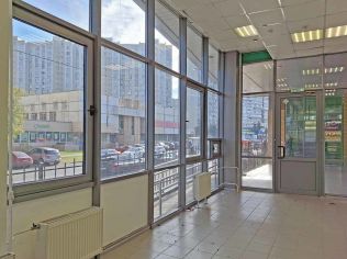 Аренда торгового помещения 348 м²
