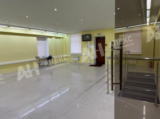 Аренда помещения свободного назначения 215 м²