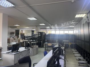 Аренда помещения свободного назначения 332 м²