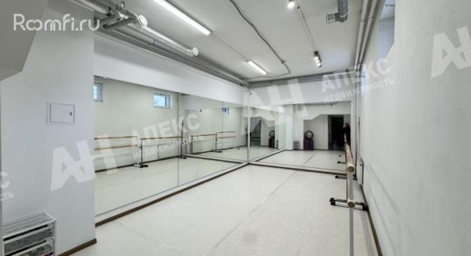 Аренда помещения свободного назначения 550 м², улица Архитектора Власова - фото 3