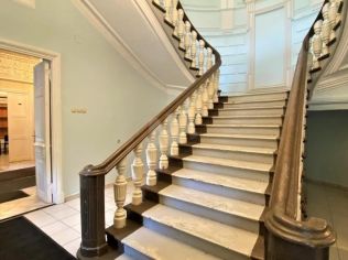 Аренда помещения свободного назначения 872 м²