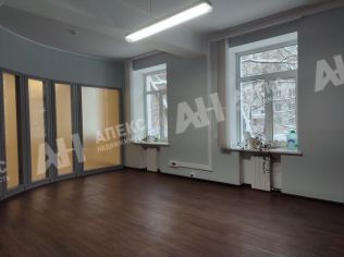 Аренда офиса 911 м²