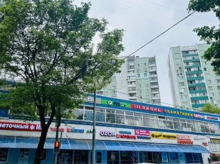 Аренда торгового помещения 330 м²