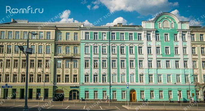 Аренда офиса 260 м², улица Воздвиженка - фото 1