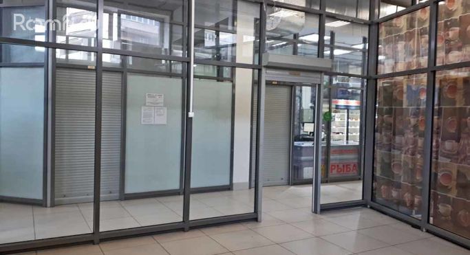 Аренда торгового помещения 24 м², улица Гурьянова - фото 1